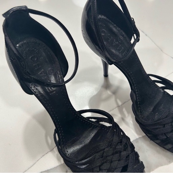 CHANEL CAP TOE CC ANKLE STRAP HEEL - Picture 4 of 9